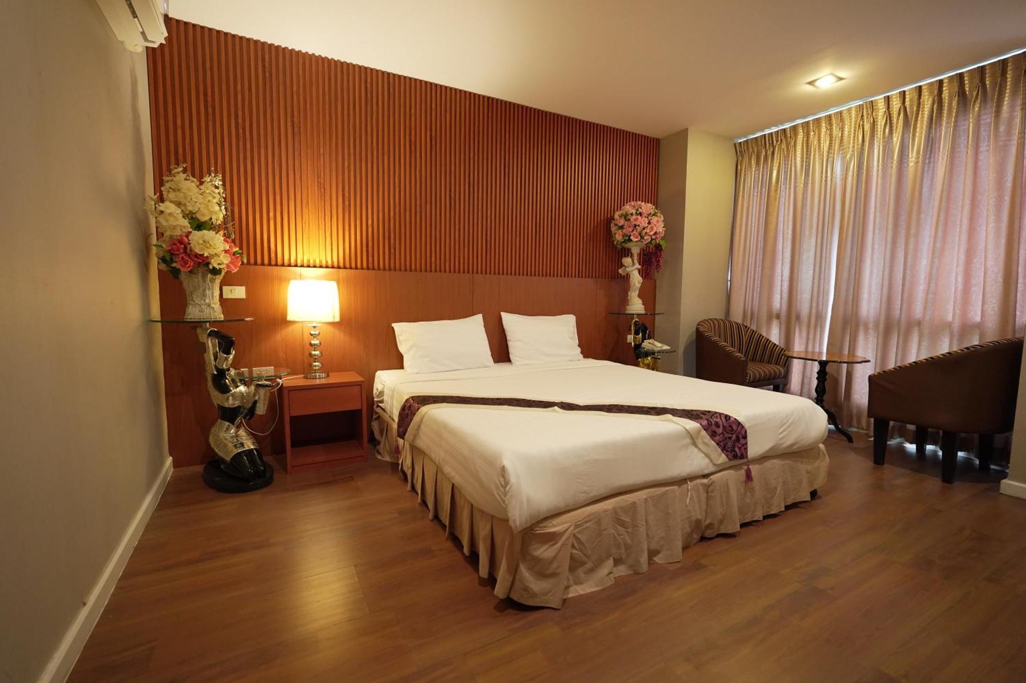 Hotel Three Seasons Bangkok Exterior foto